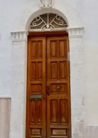 La Casetta Del Borgo * オストゥーニ